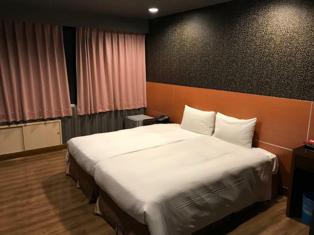 Long Siang Hotel Гаосюн Экстерьер фото